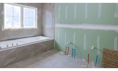 Kád beépítés ára – milyen költségekkel számolhat a fürdőszoba felújítása során?